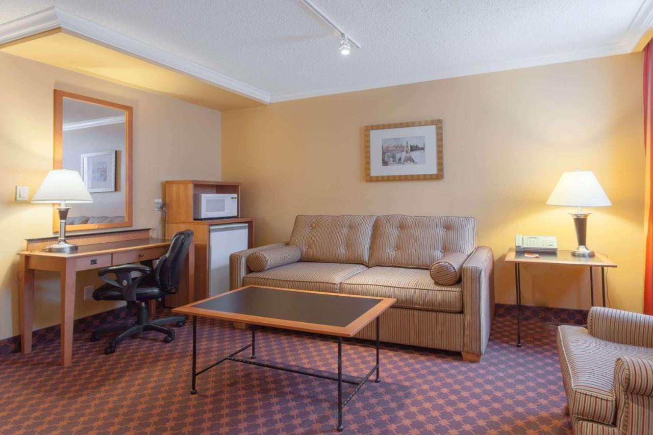 Howard Johnson By Wyndham Vancouver Downtown Exteriér fotografie